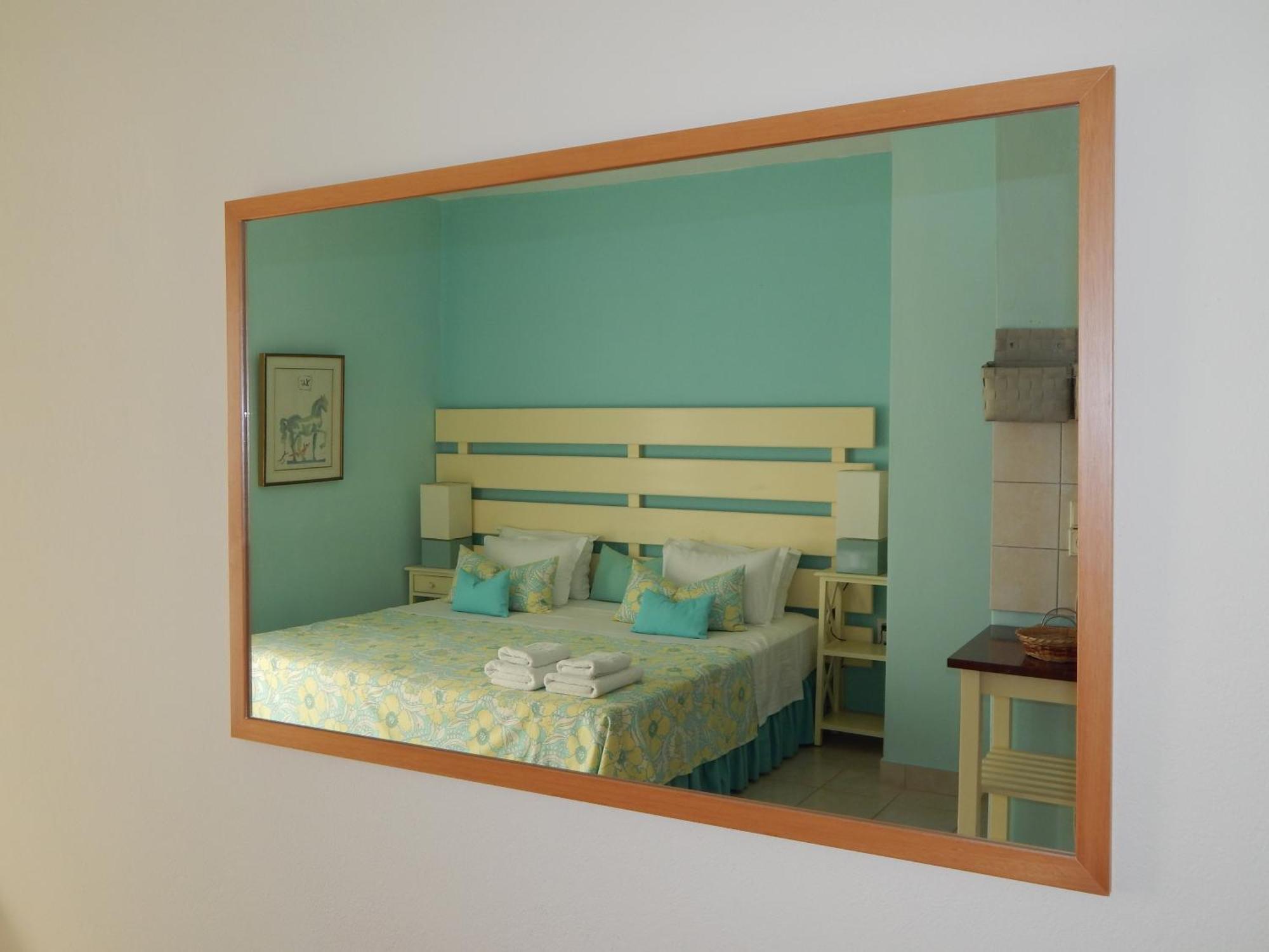 Palmina Mare Villa And Studios Vráhu-part Kültér fotó