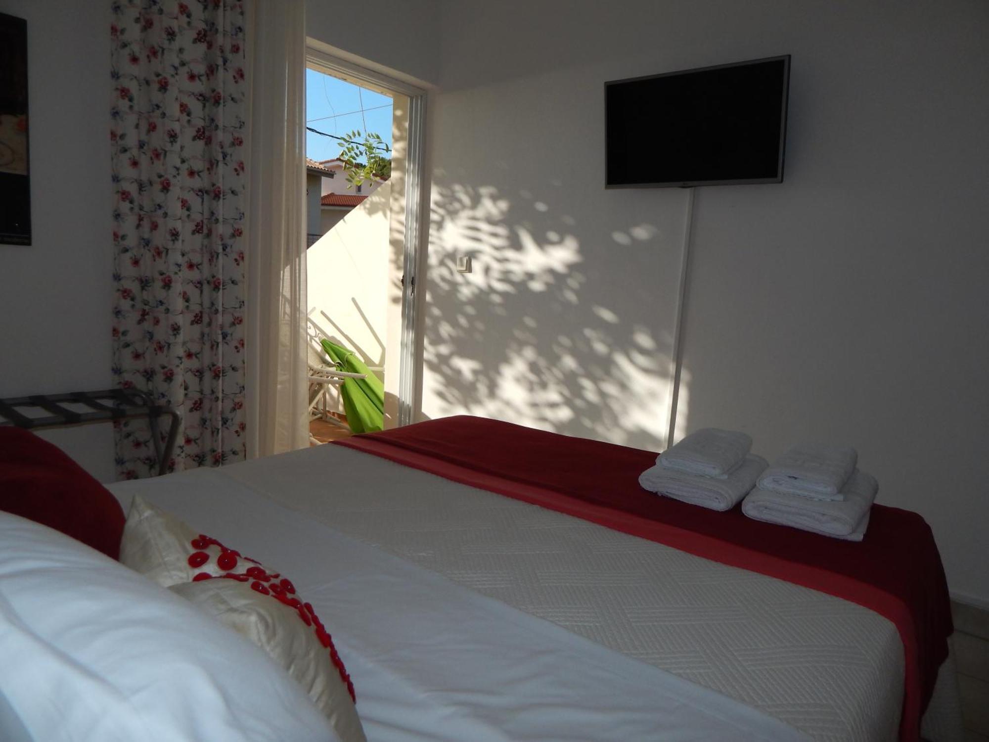 Palmina Mare Villa And Studios Vráhu-part Kültér fotó