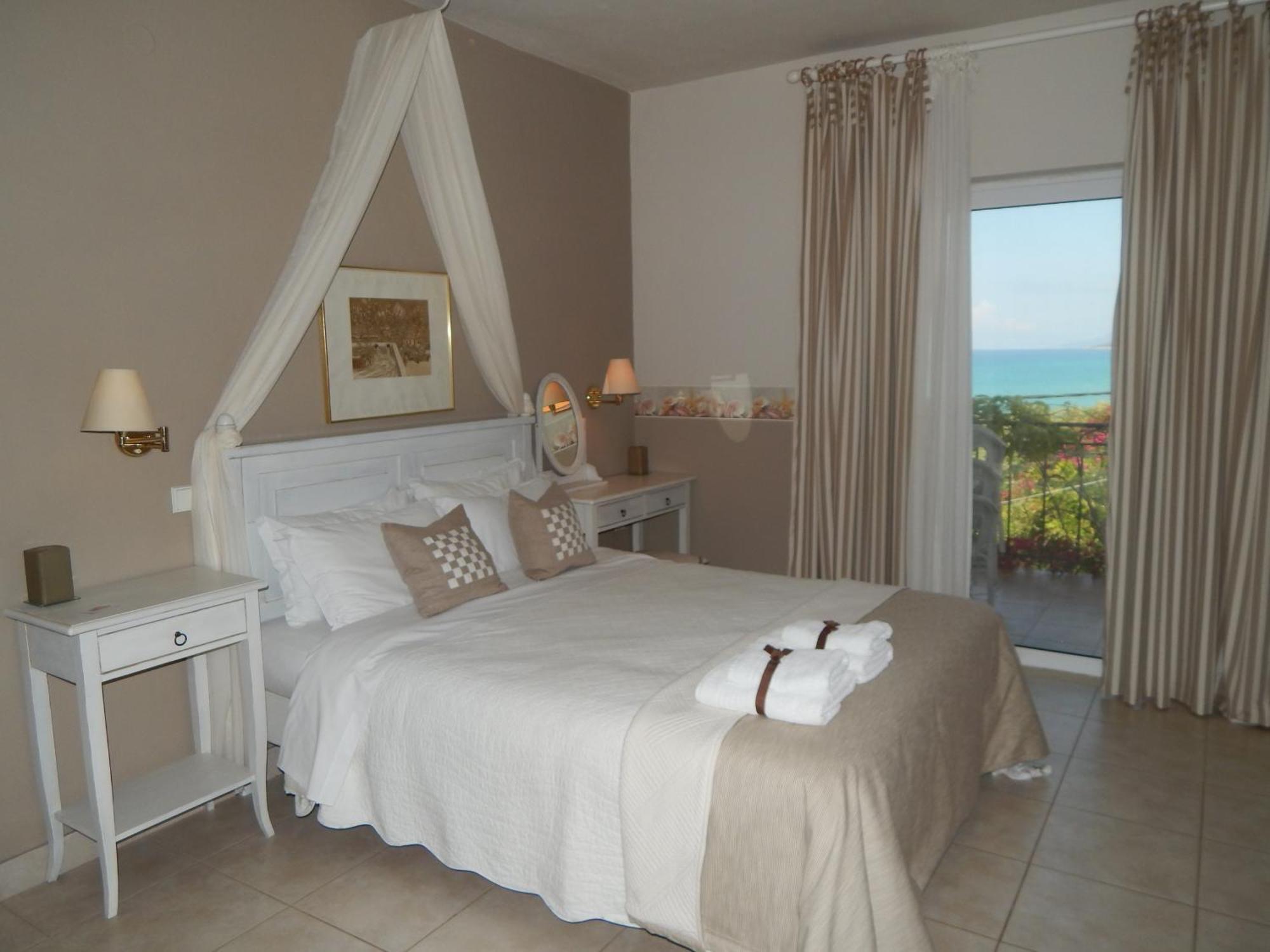 Palmina Mare Villa And Studios Vráhu-part Kültér fotó