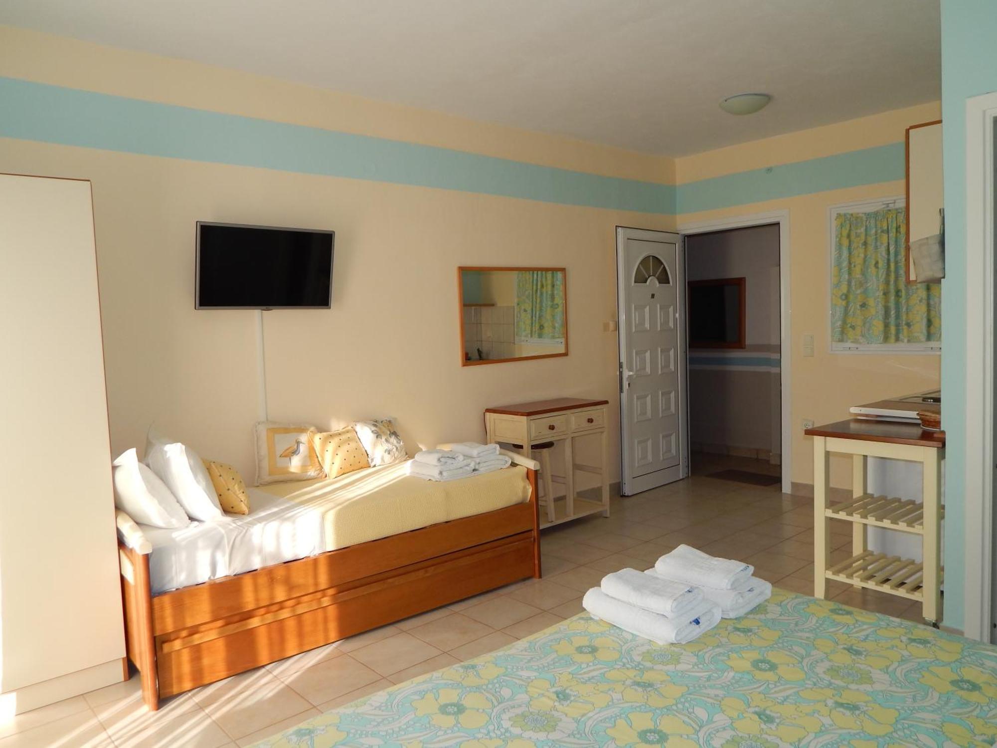 Palmina Mare Villa And Studios Vráhu-part Kültér fotó