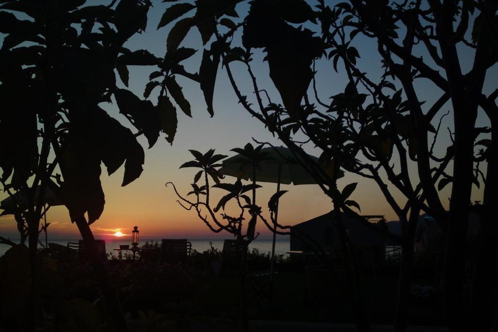 Palmina Mare Villa And Studios Vráhu-part Kültér fotó